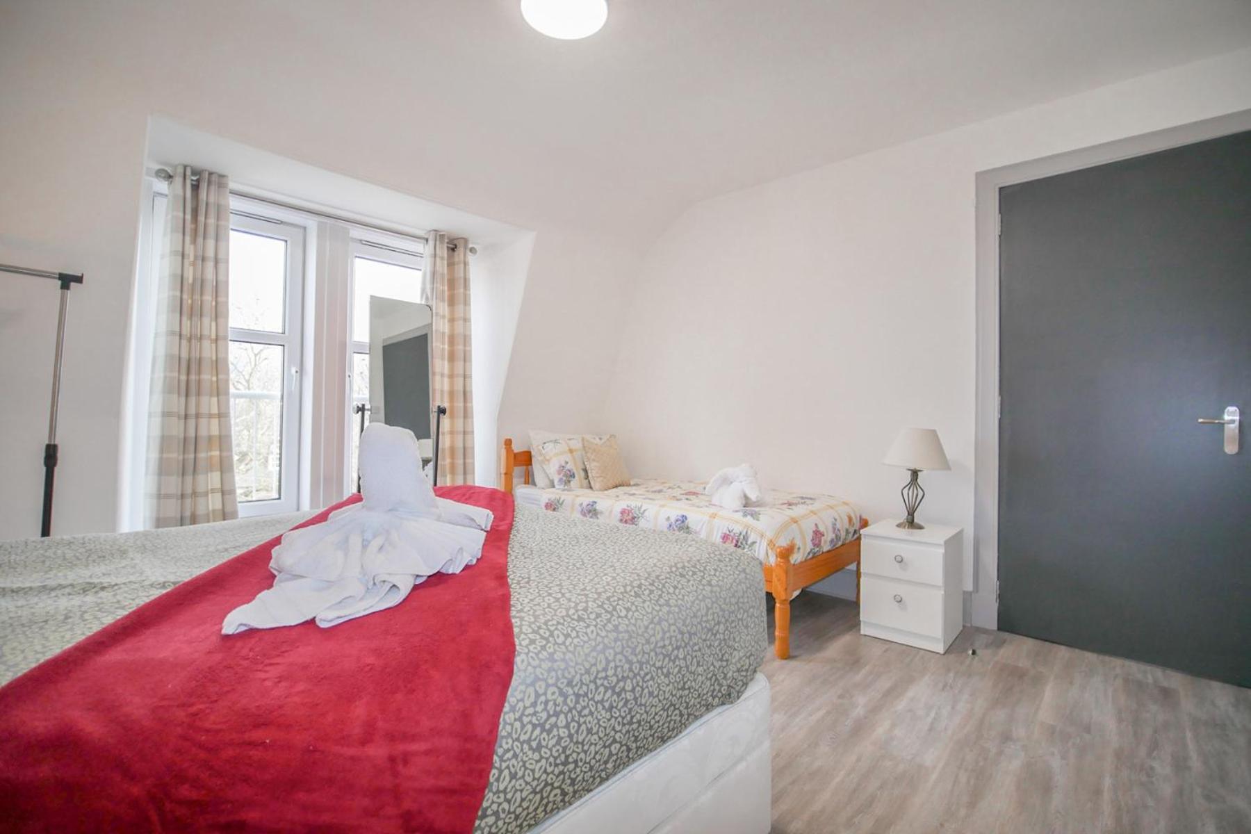 Telford Rd 5 Bedroom House Holiday home